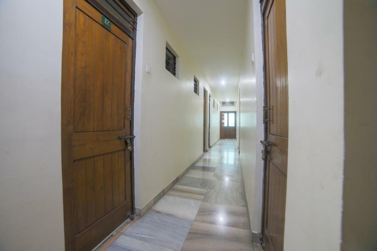 Oyo 46697 Hotel Gopi Nagpur Exterior foto